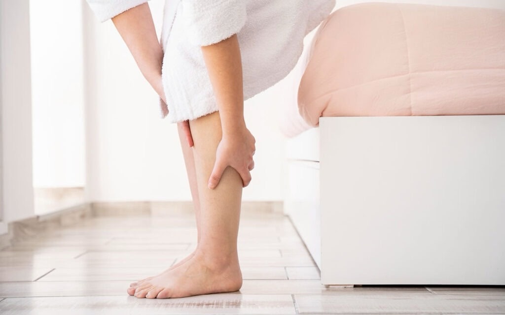 Mulheres são mais afetadas por síndromes das pernas inquietas