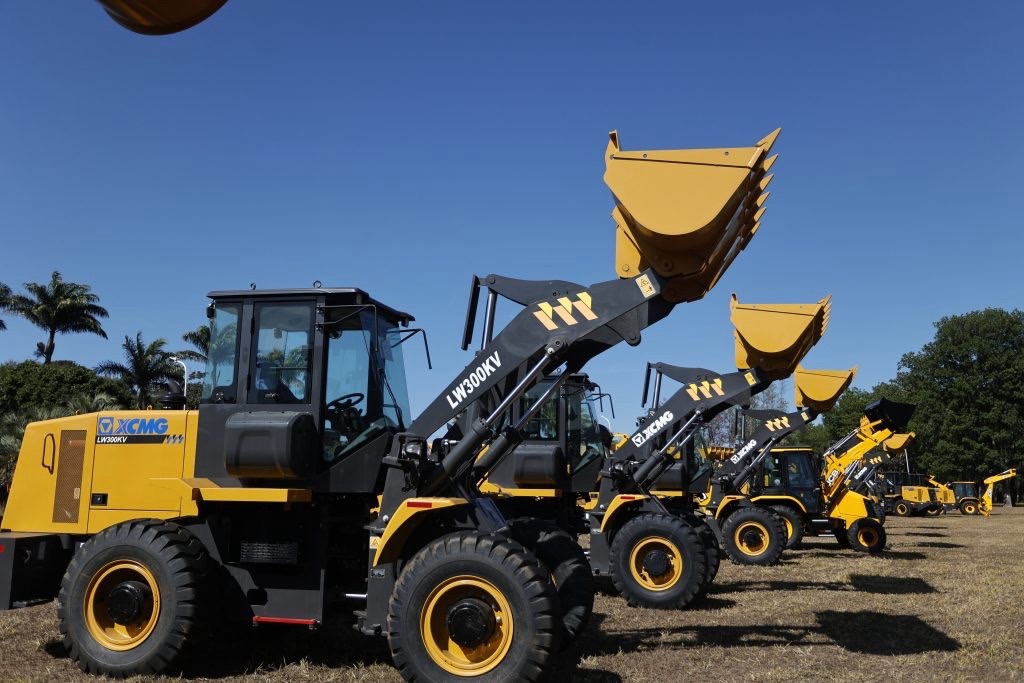 Governo de SP investe R$ 86 milhões em maquinários agrícolas para 250 municípios e em 20 caminhões-pipa