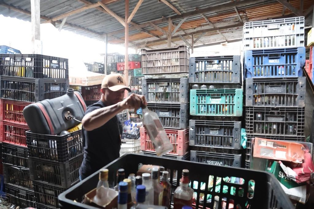 Balanço metanol: prisões por venda irregular de bebidas chegam a 57 no estado de SP