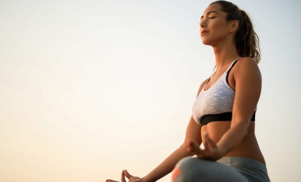 ‘Mindfulness’&nbsp;melhora saúde de mulheres com dor crônica na mandíbula, mostra estudo