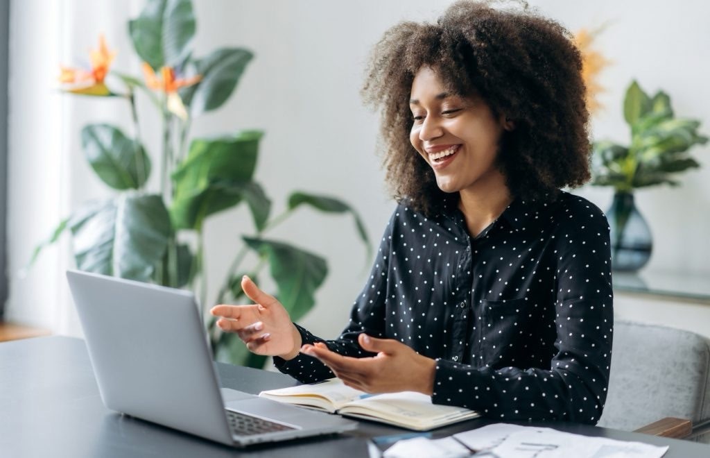 Com 2,1 mil vagas, inscrições para cursos profissionalizantes gratuitos do Portal Trampolim se encerram nesta quarta (15)