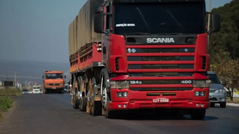 PRF reforça fiscalização em rodovias federais na Operação Natal