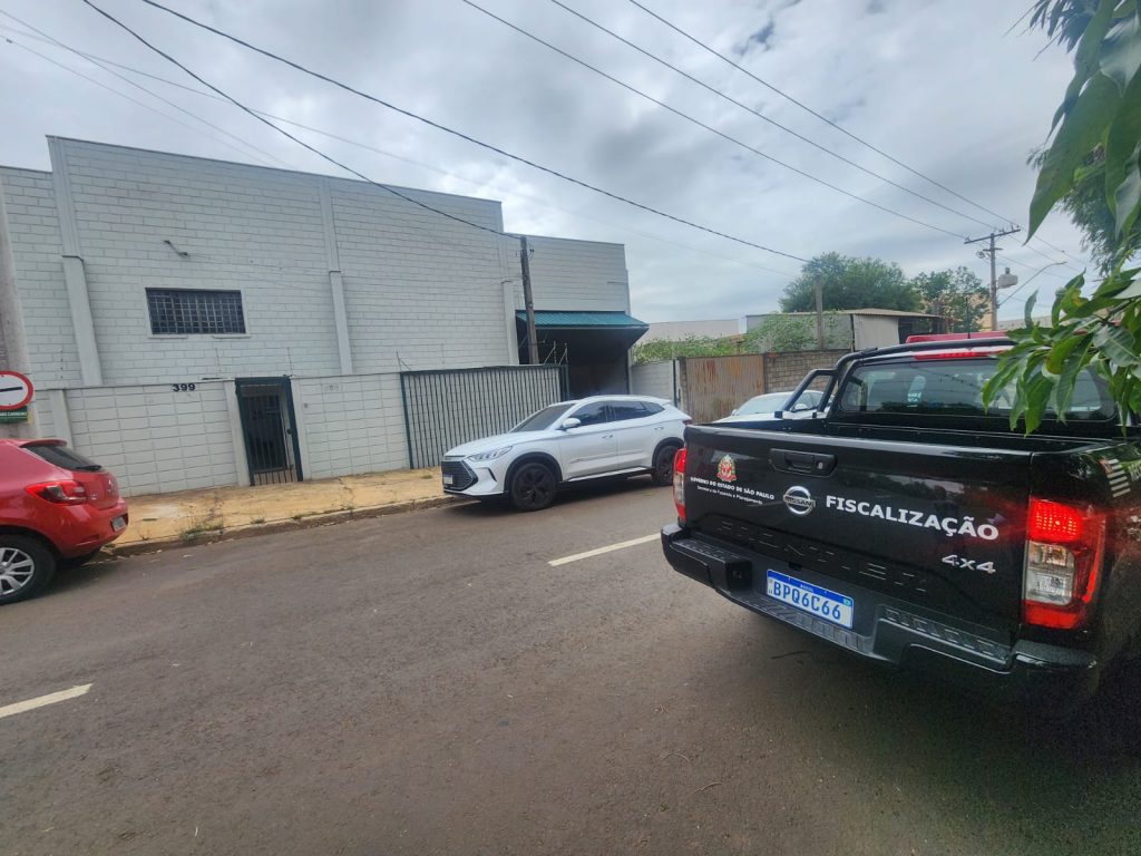 Governo de São Paulo suspende três empresas por fabricação ilegal de armamento