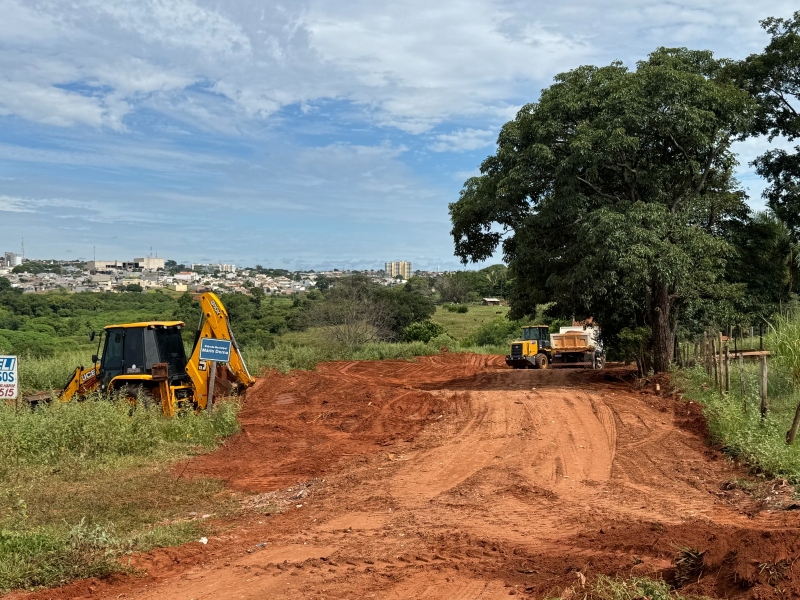 Secretaria de Serviços Urbanos intensifica recuperação de estradas rurais em Votuporanga