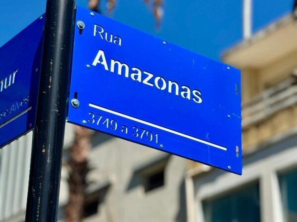 Prefeitura amplia sinalização viária e melhora orientação no trânsito em Votuporanga