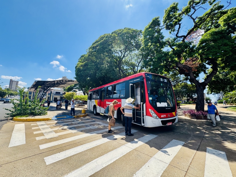 Secretaria de Trânsito realiza inventário e apresenta números da sinalização e do transporte em Votuporanga