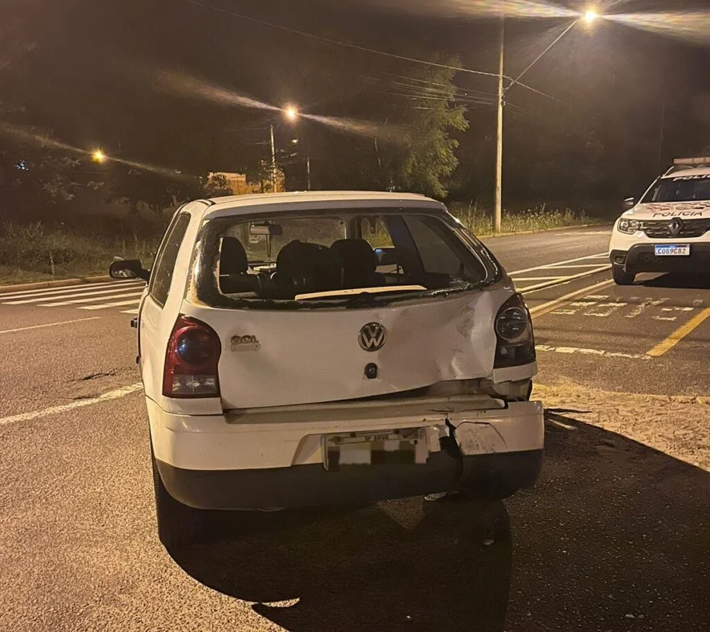 Motociclista sem CNH fica em estado grave após colisão com automóvel em Birigui